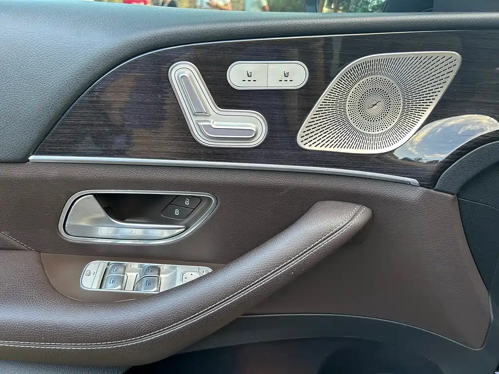 Mercedes-Benz GLE (Import) — миниатюра 11
