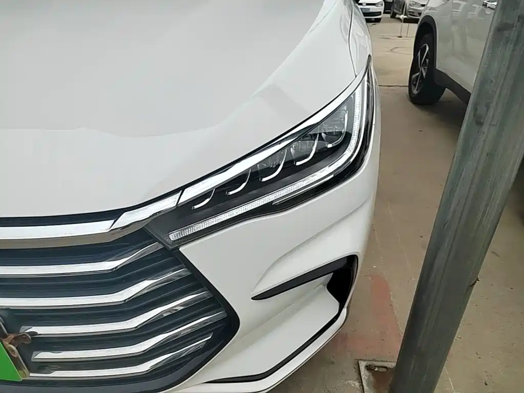 BYD MAX — миниатюра 24