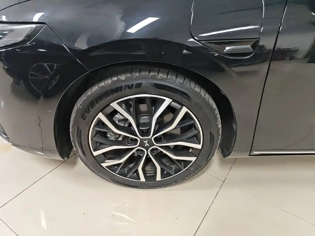 XPeng P5 — миниатюра 23