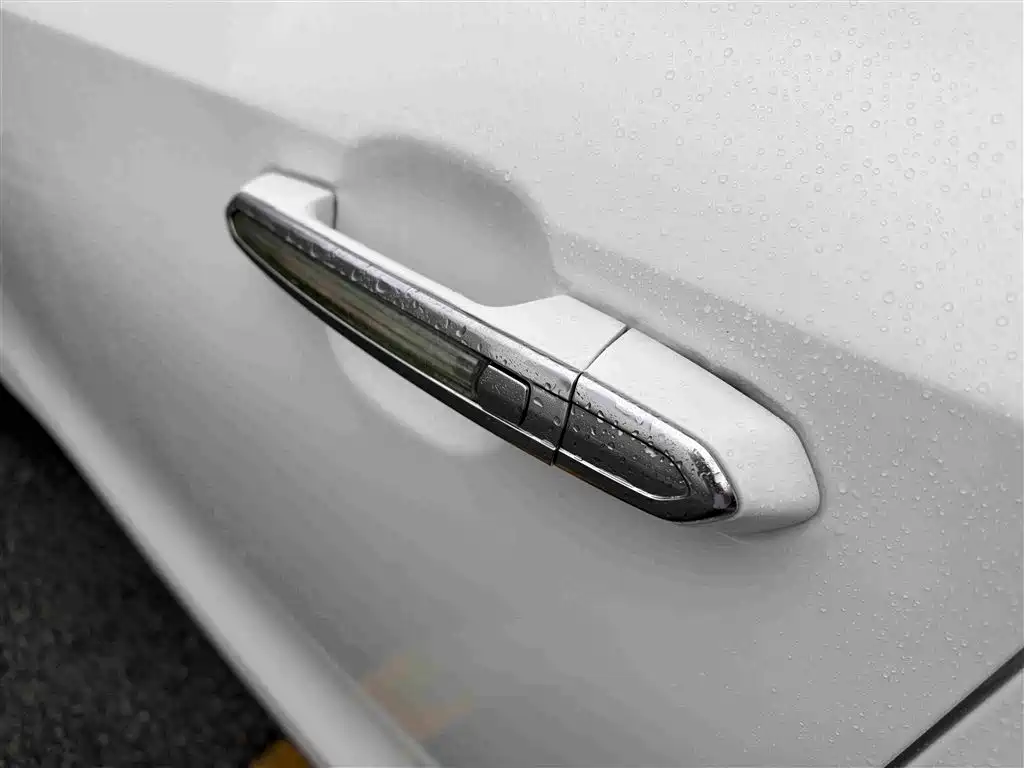 Cadillac XT4 — миниатюра 36
