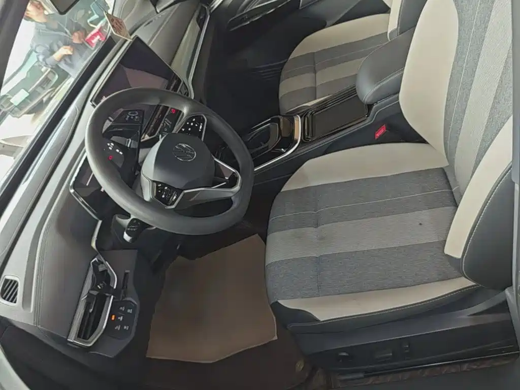 Volkswagen ID.4 Crozz — миниатюра 15