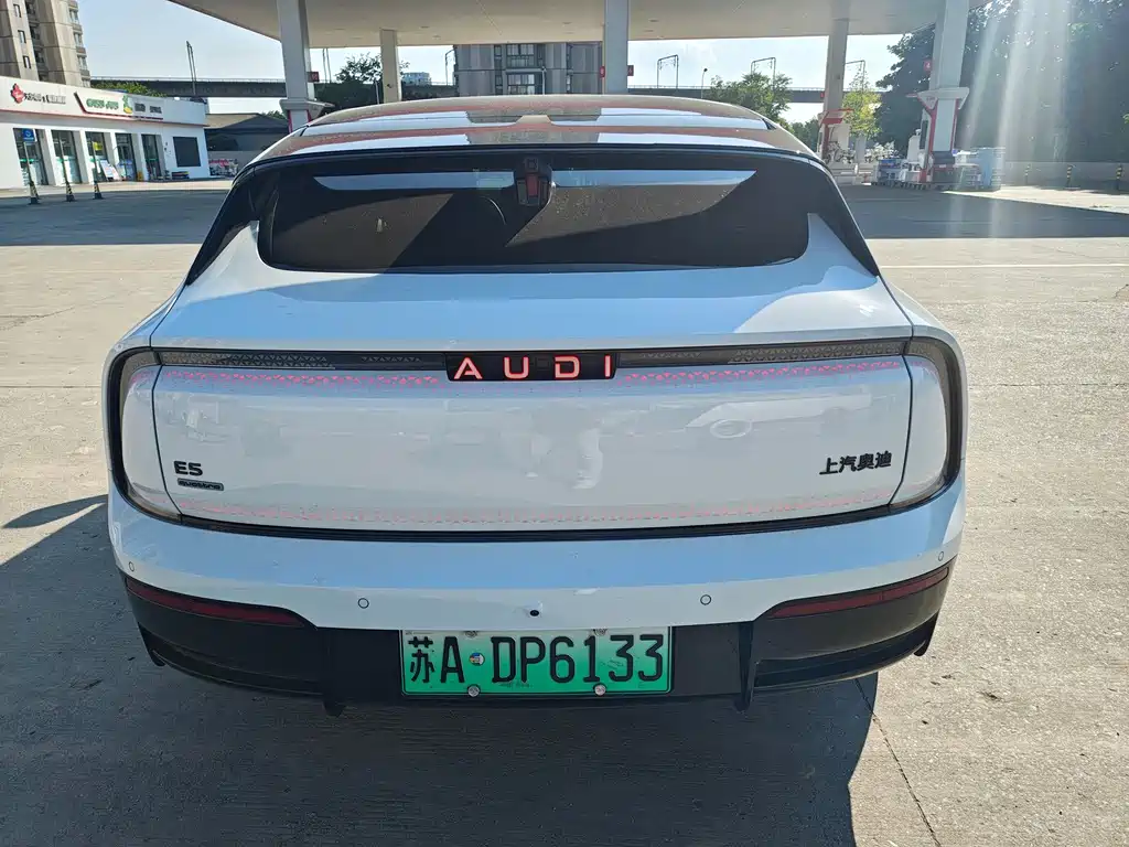 Ауди Ауди. Audi E5 Sportback — миниатюра 2