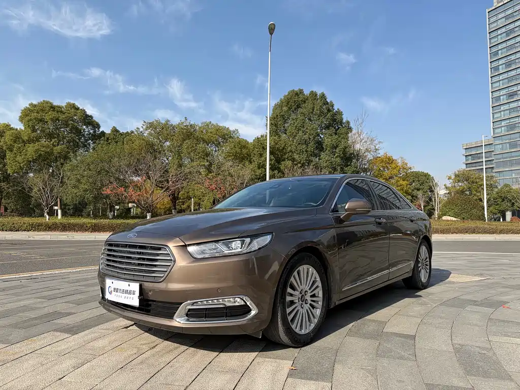 Ford Taurus 2017