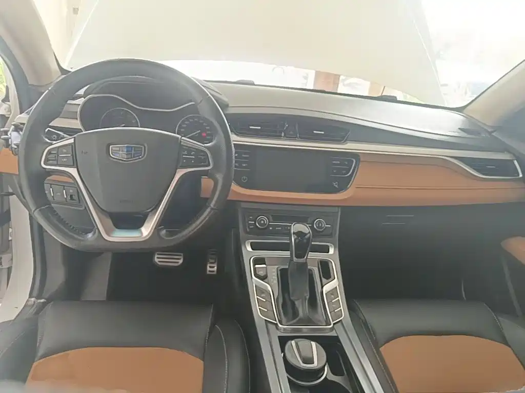 Geely Vision S1 — миниатюра 10