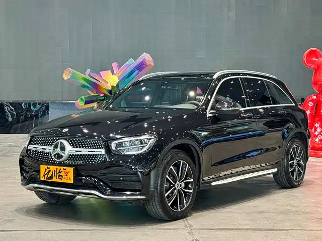 MERCEDES-BENZ  GLC 2021