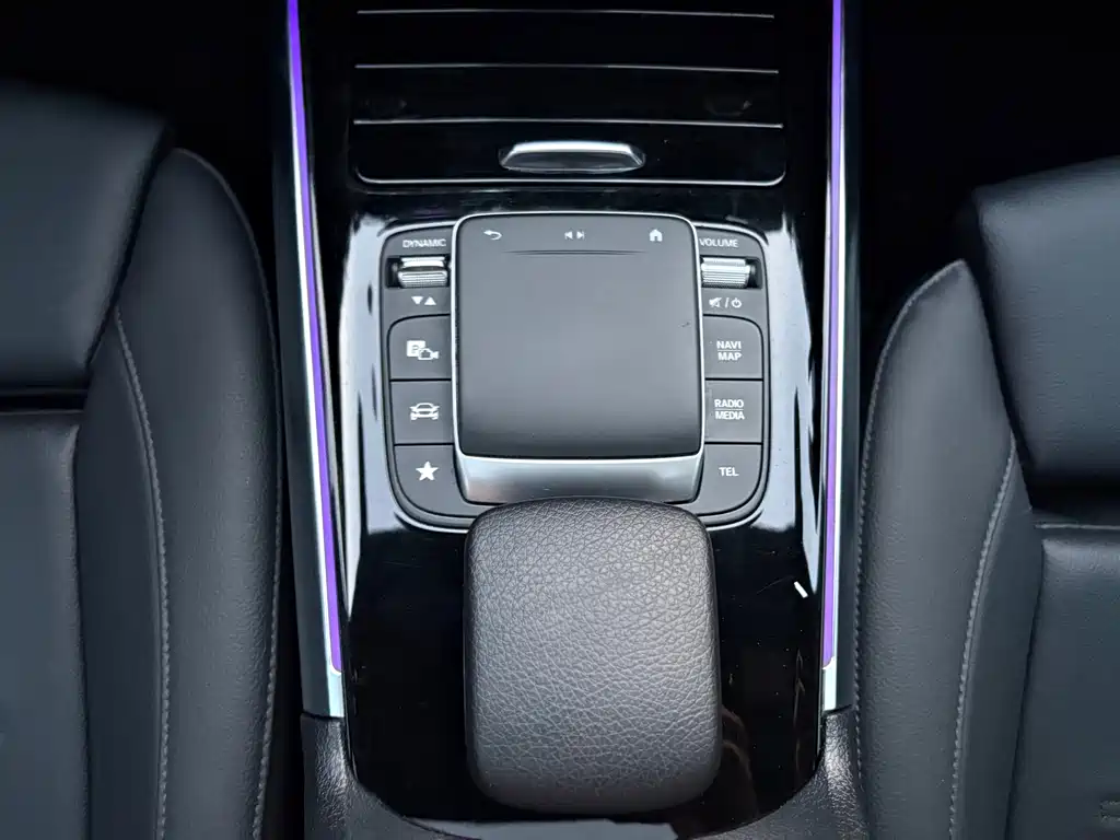 Mercedes-Benz GLA — миниатюра 16