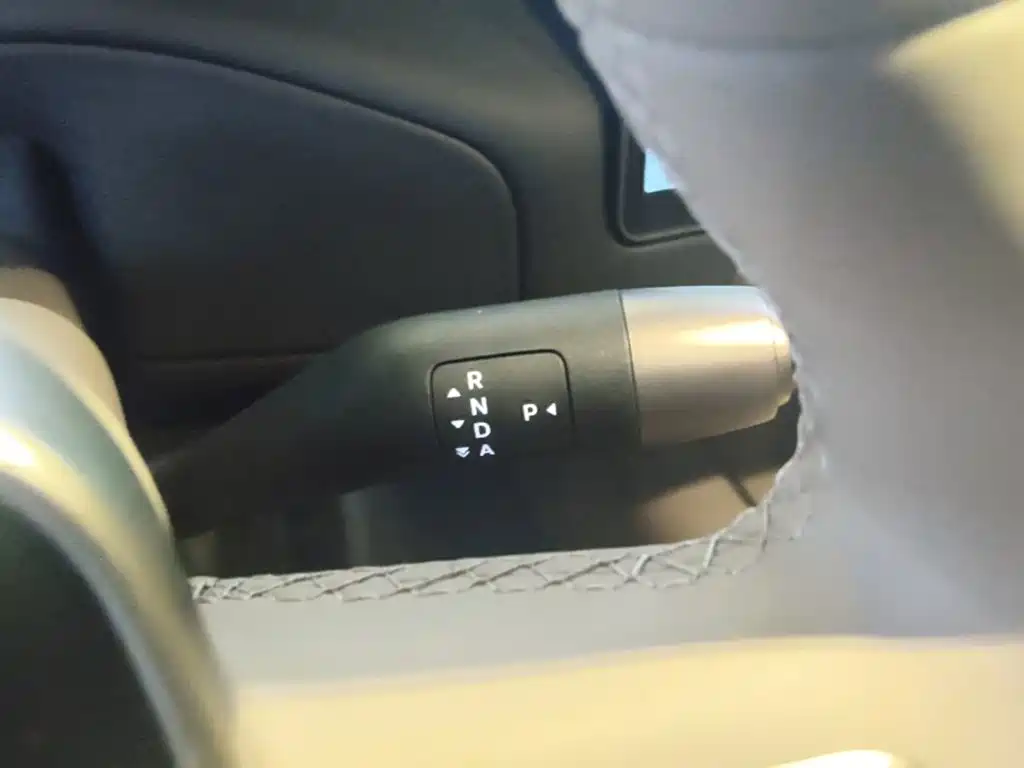 Li Auto Li MEGA — миниатюра 14