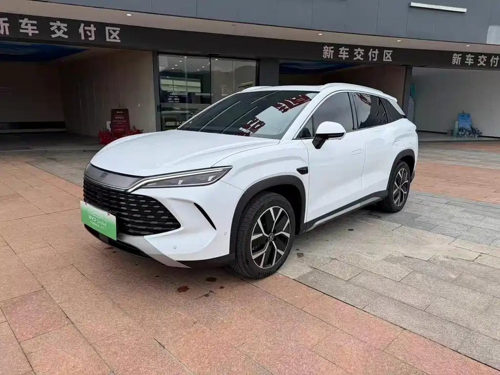 Byd L DM-i 2025