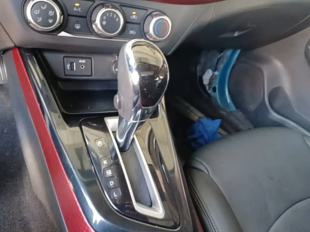 Nissan Bluebird — миниатюра 14