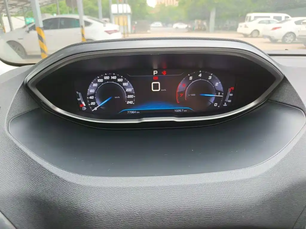 Peugeot 4008 — миниатюра 12