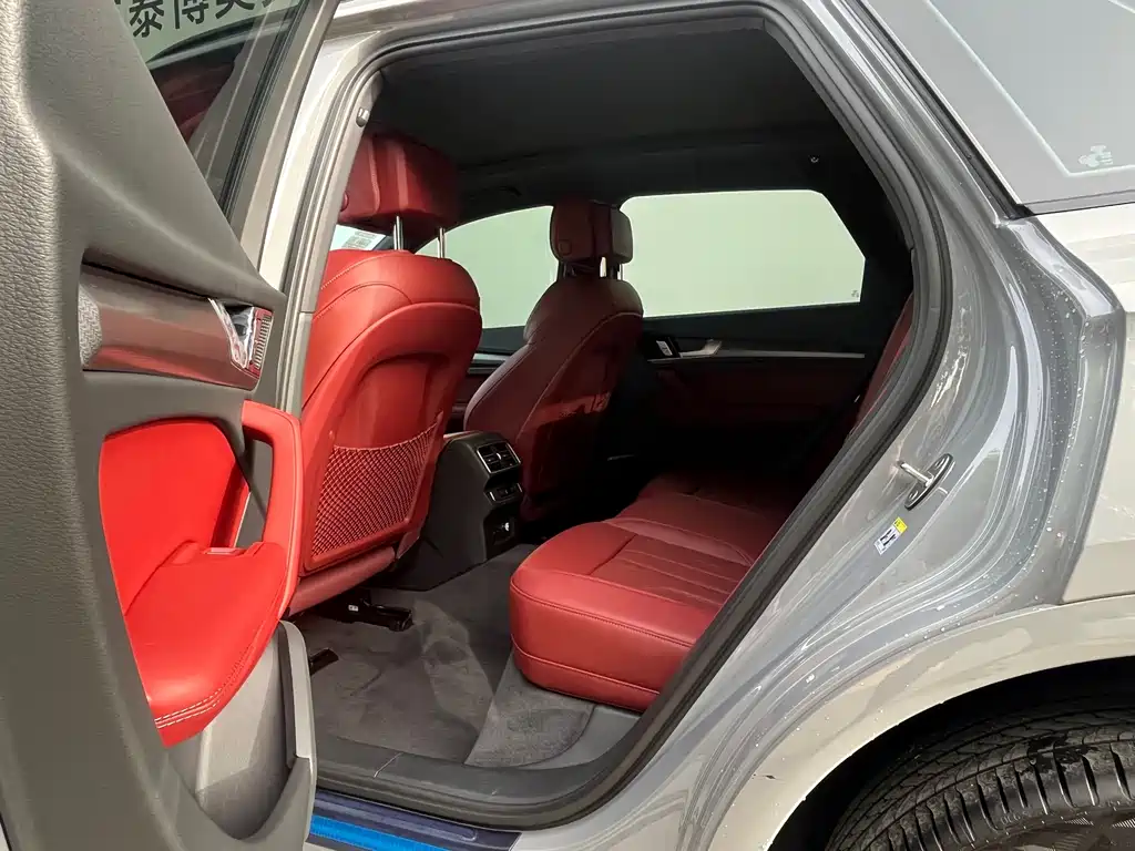 Audi Q5L 2025 45 TFSI Luxury