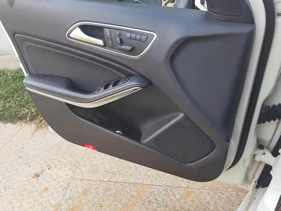 Mercedes-Benz A-Class (Import) — миниатюра 7