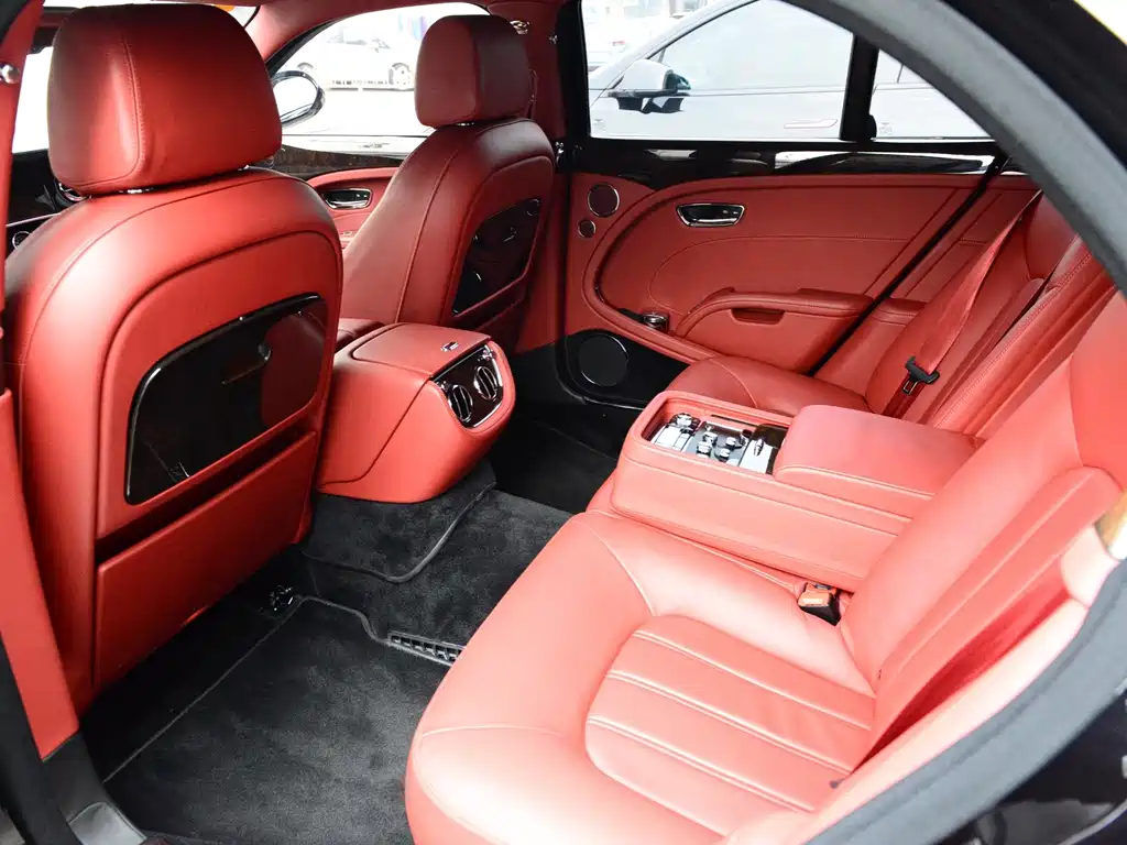 Bentley Mulsanne — миниатюра 24