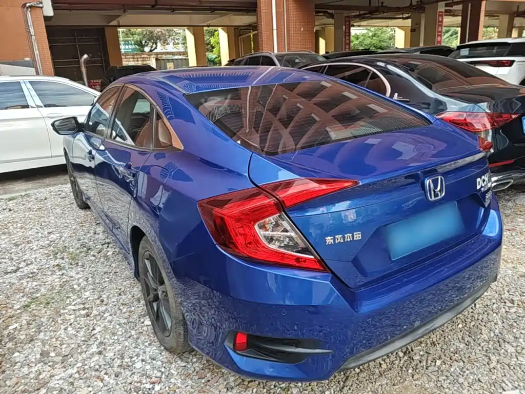 Honda Civic — миниатюра 5