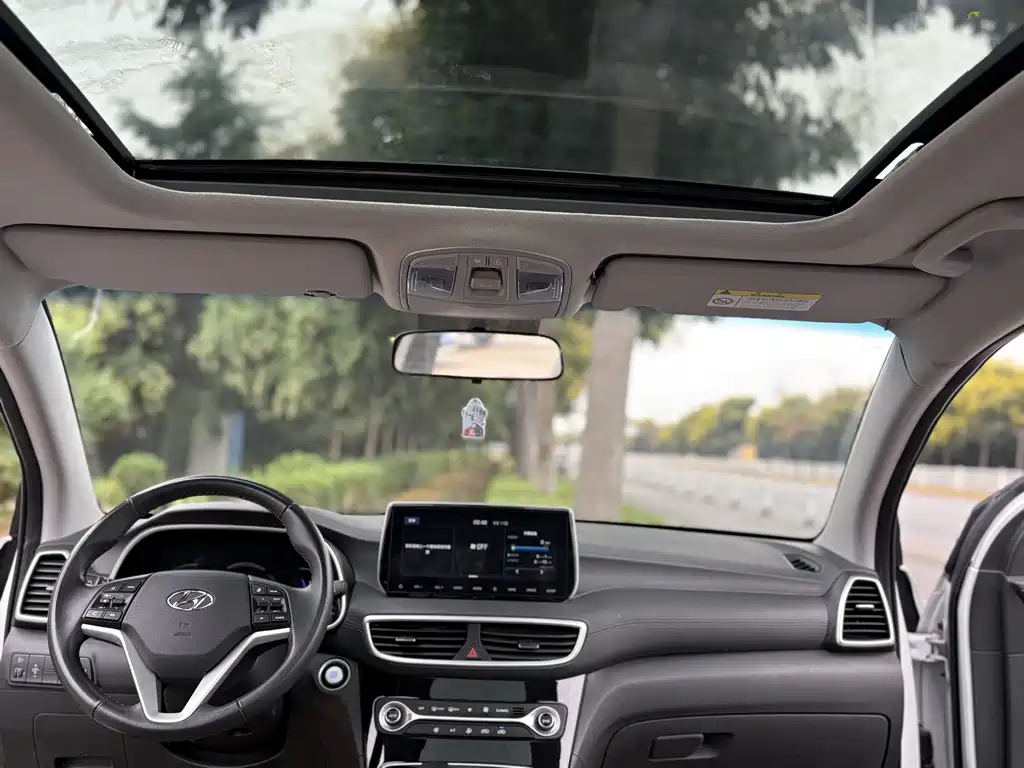 Hyundai Tucson — миниатюра 11