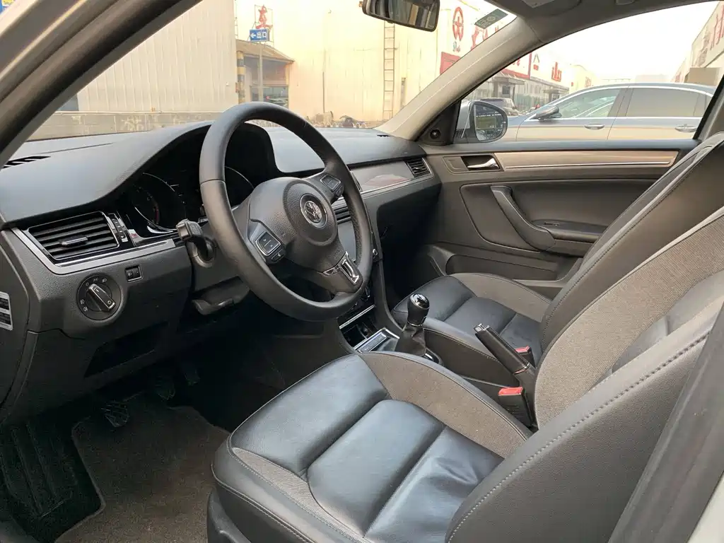 Volkswagen Bora — миниатюра 6