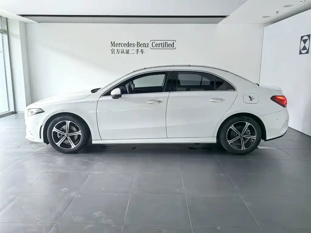 Mercedes-Benz A-Class — миниатюра 3