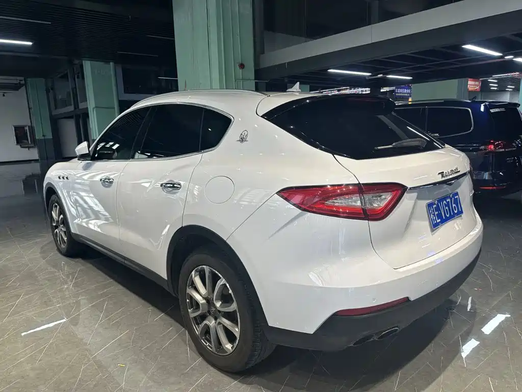 Maserati Levante — миниатюра 6
