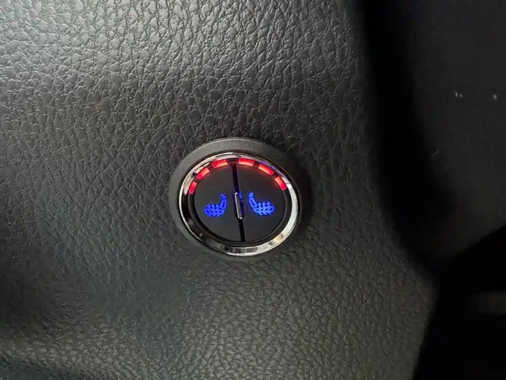 Toyota Yaris L — миниатюра 15