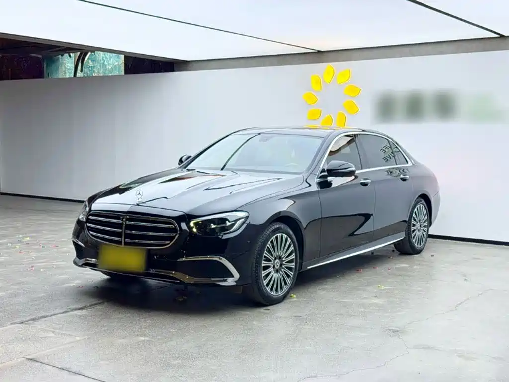 Mercedes-Benz E-Class — миниатюра 2