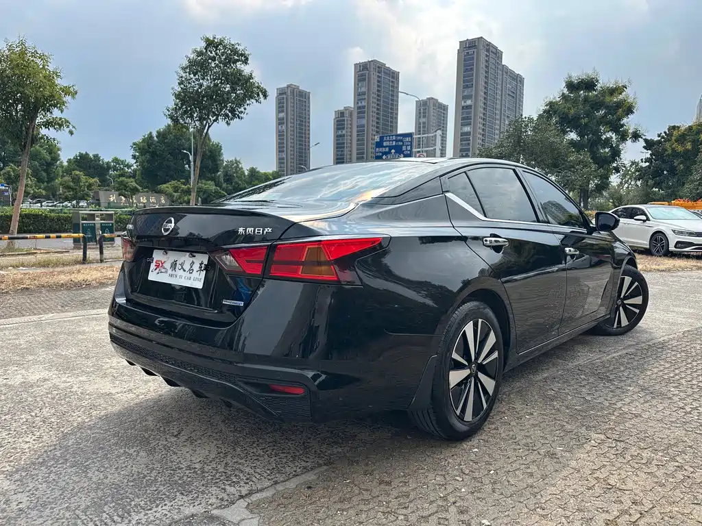 Nissan Teana — миниатюра 4