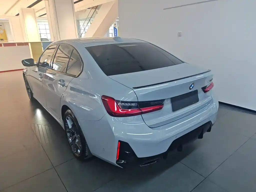 BMW 3 Series — миниатюра 5