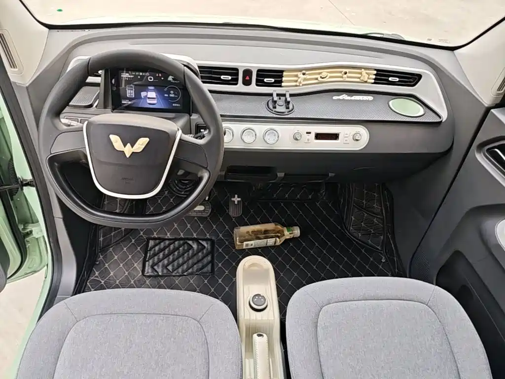 Wuling MINIEV — миниатюра 10