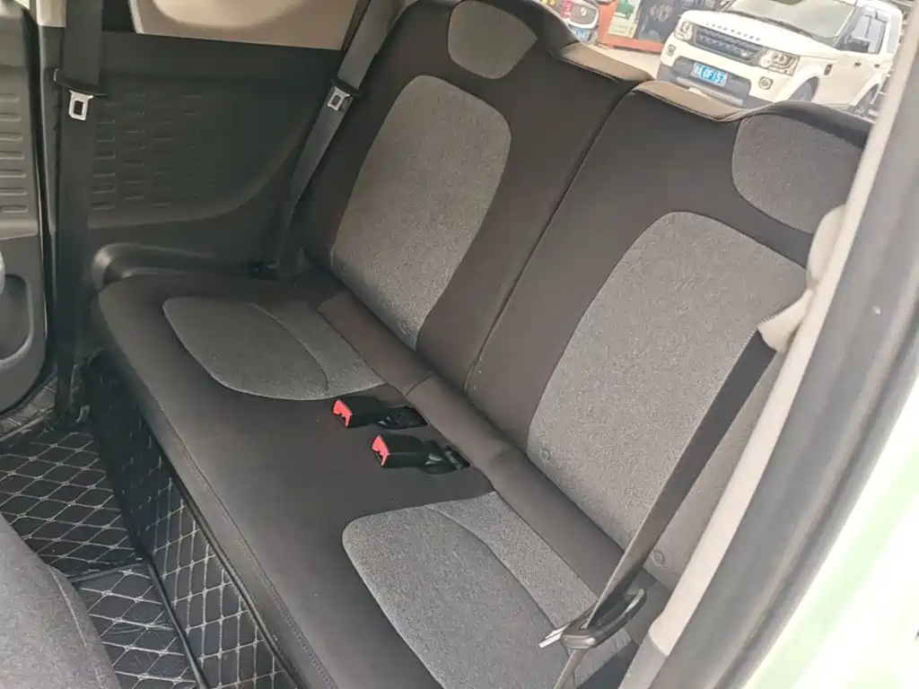 Wuling MINIEV — миниатюра 17