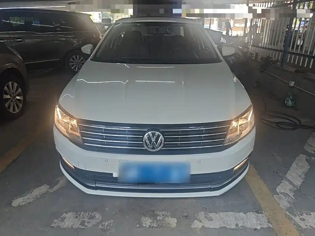 Volkswagen Lavida — миниатюра 3