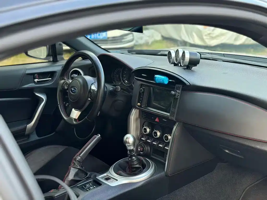 Subaru BRZ — миниатюра 8