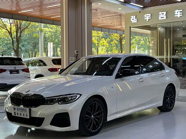BMW 3 SERIES