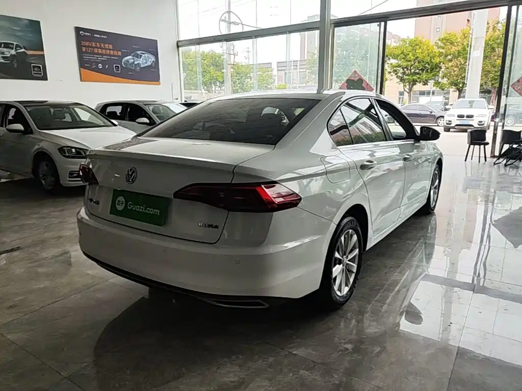 Volkswagen Bora — миниатюра 7