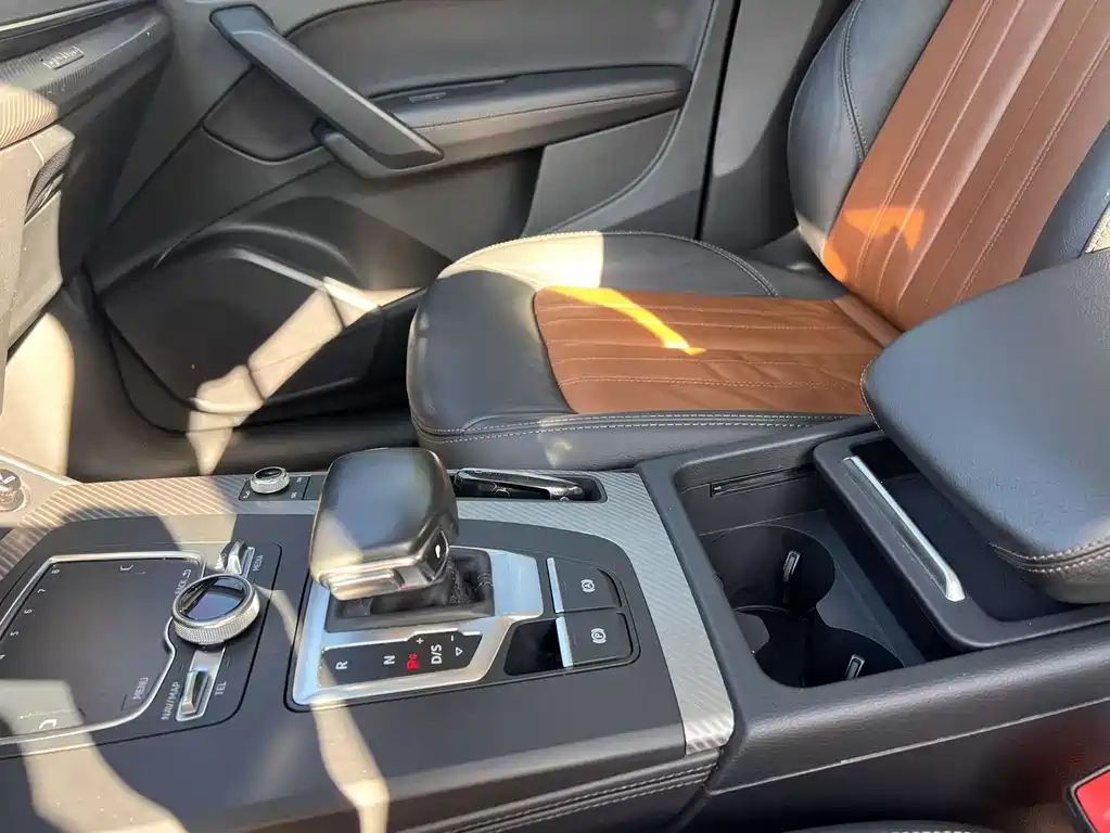 Audi Q5L 2020 45 TFSI Premium Fashion