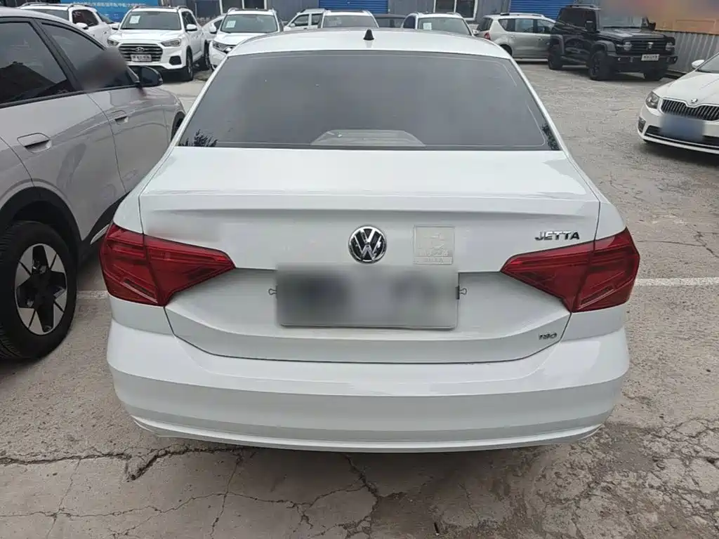 Volkswagen Jetta — миниатюра 6