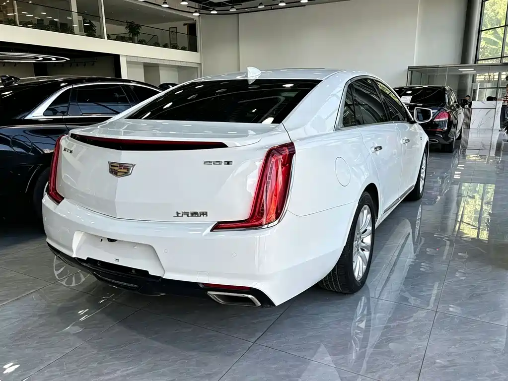 Cadillac XTS — миниатюра 4