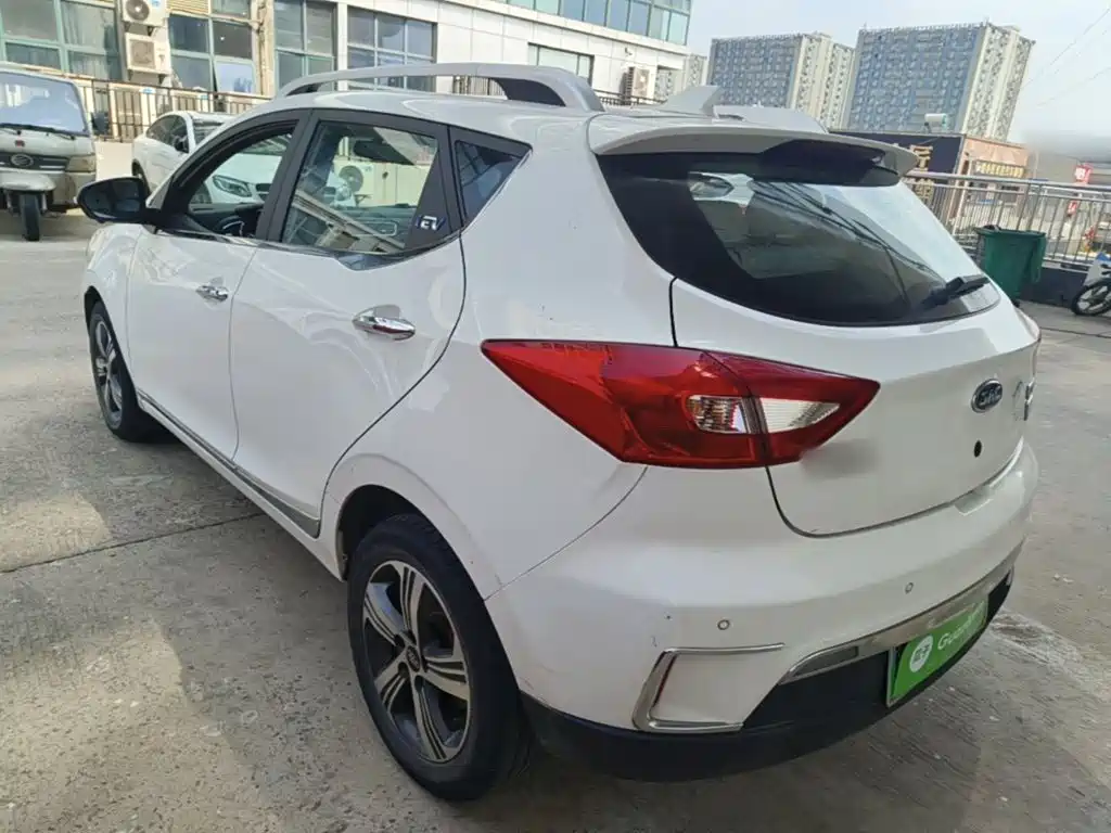JAC JAC iEV7S — миниатюра 5
