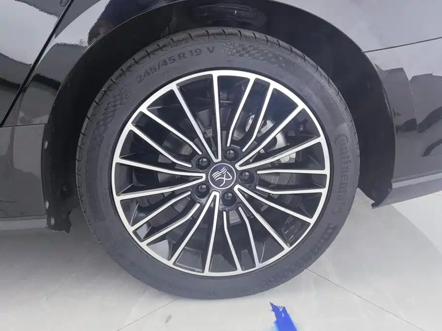 BYD Han — миниатюра 6