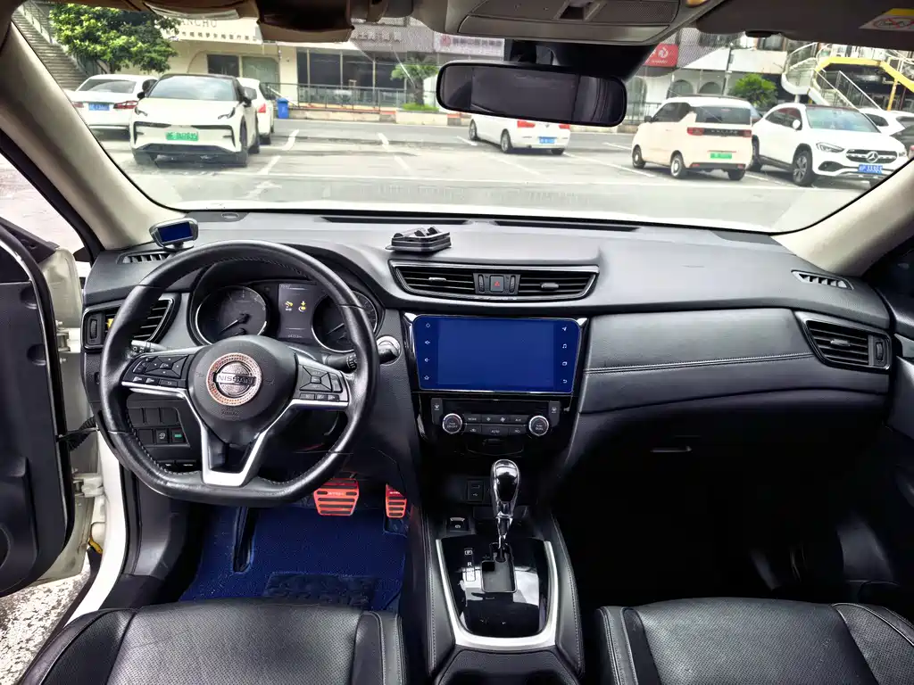 Nissan X-Trail — миниатюра 9