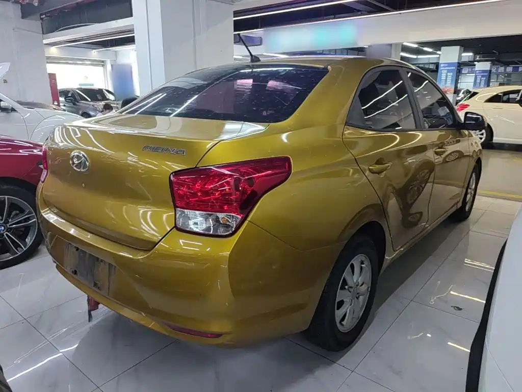 Hyundai Verna — миниатюра 7