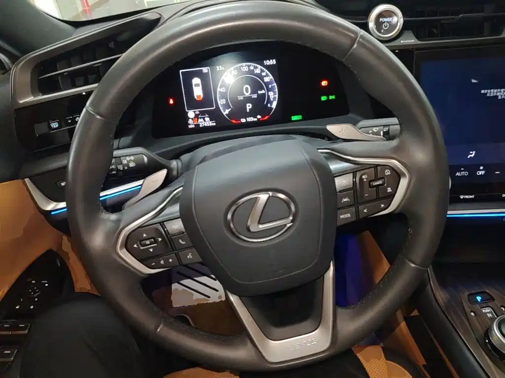 Lexus RZ — миниатюра 11