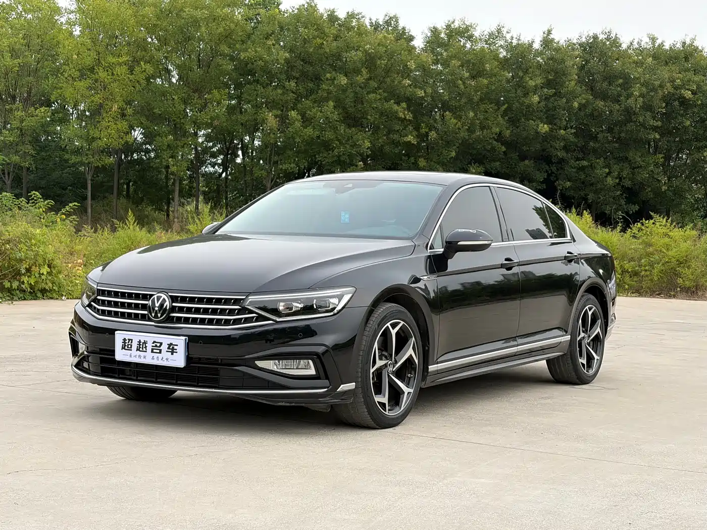 迈腾 2023款 200万辆纪念版 330TSI DSG豪华型 2023