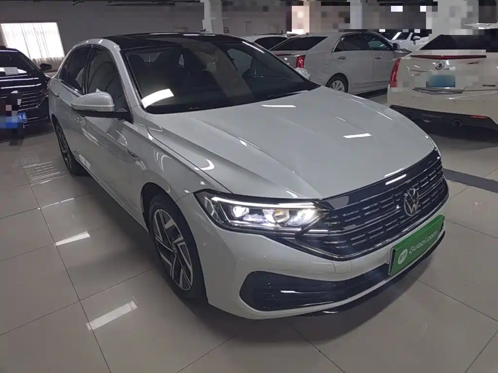 Volkswagen Sagitar — миниатюра 4