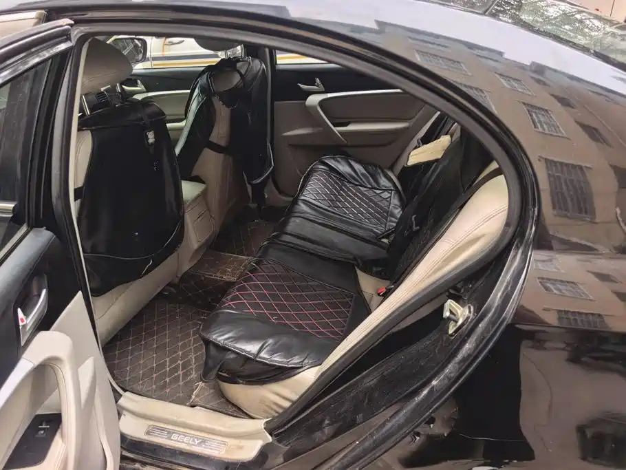 Geely Emgrand — миниатюра 11