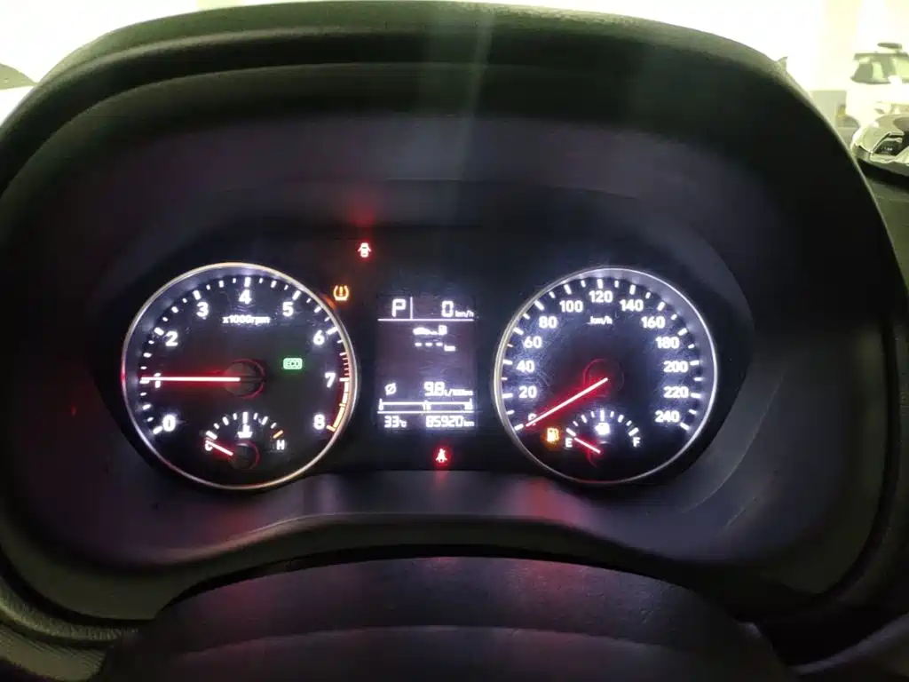 Hyundai Elantra — миниатюра 12
