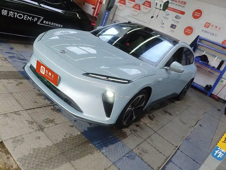 NIO ET5T
