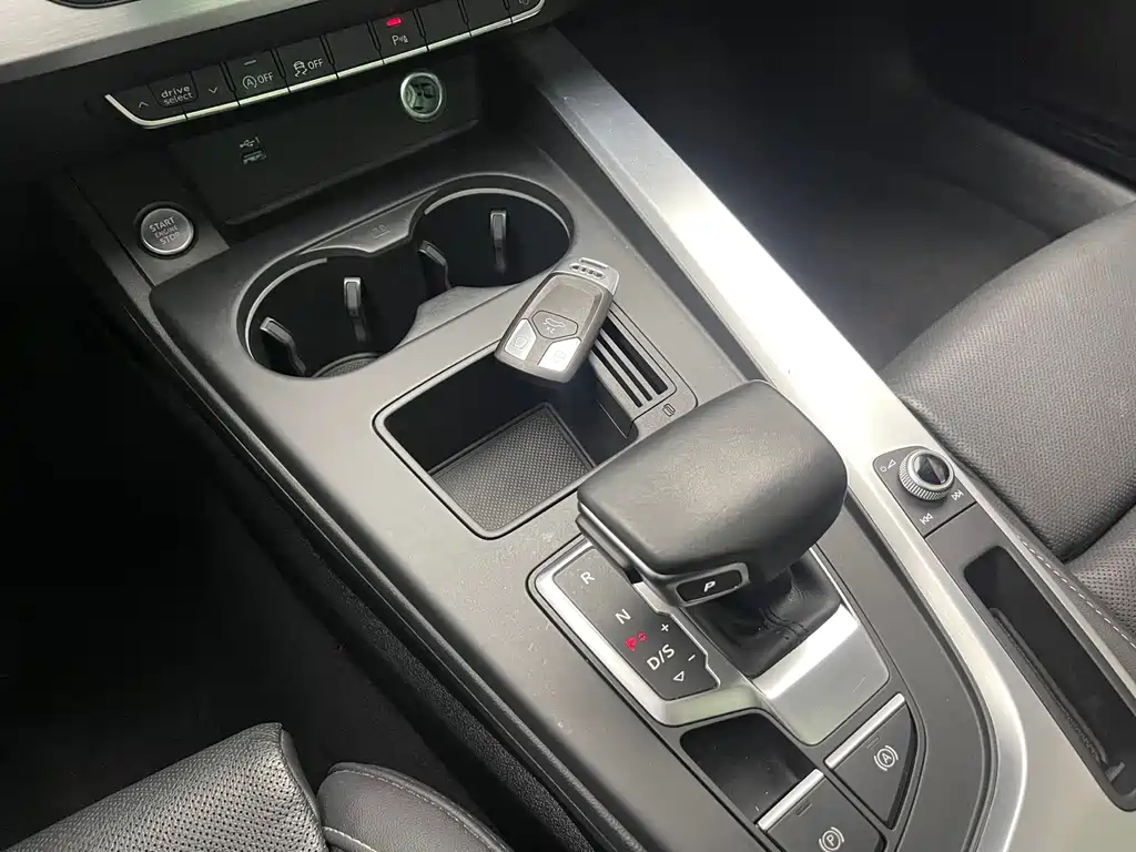 Audi A4L — миниатюра 27