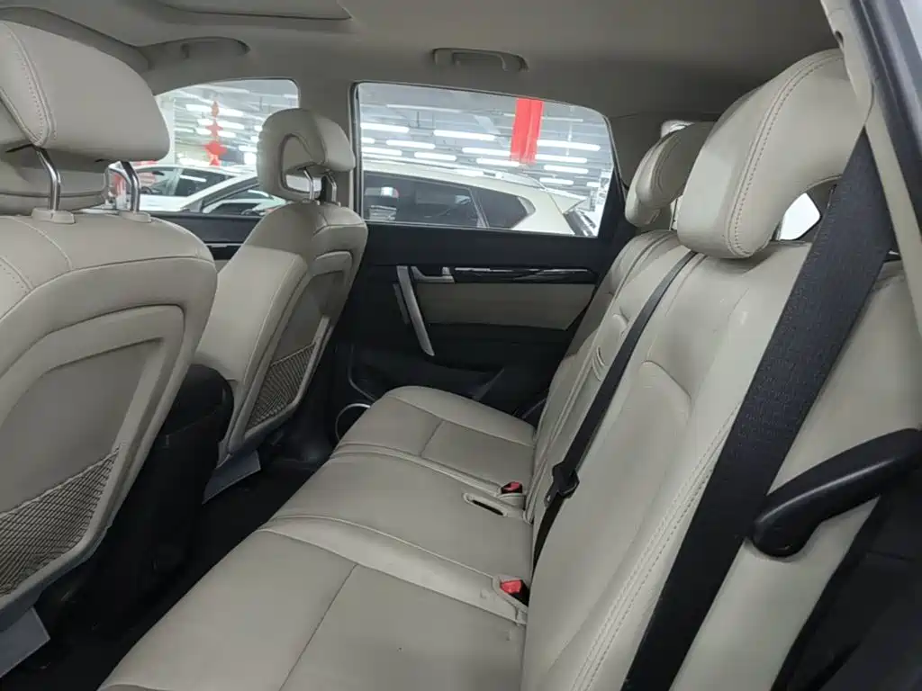 Chevrolet Captiva — миниатюра 17