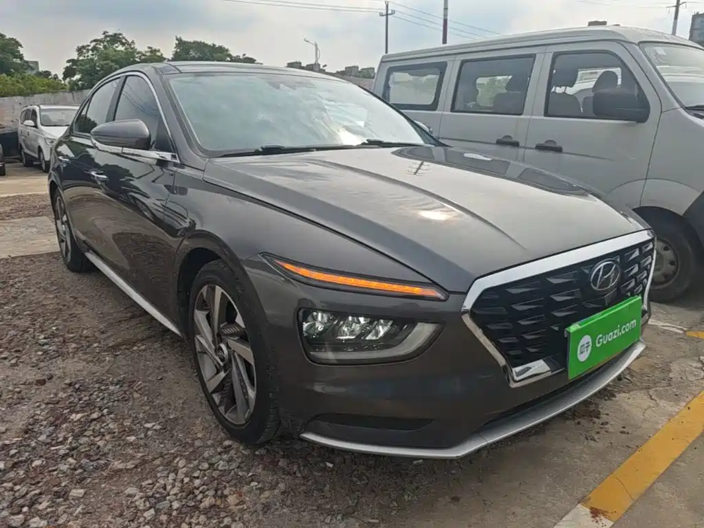 Hyundai Mistra — миниатюра 4