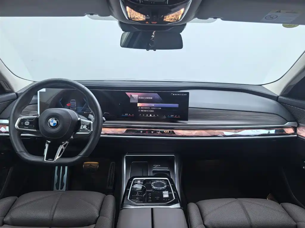 BMW 7 SERIES