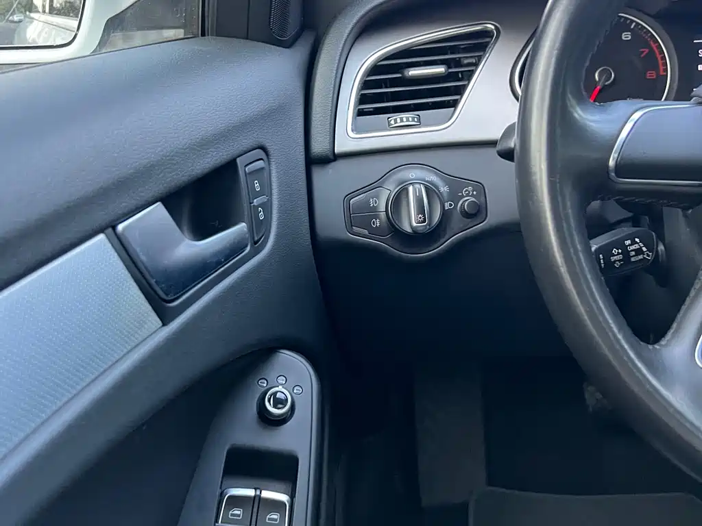 Audi A4L — миниатюра 12